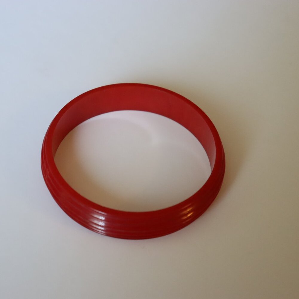 Vintage Bakelite Christmas Cherry Red Ribbed Grooved Bangle Bracelet Tested